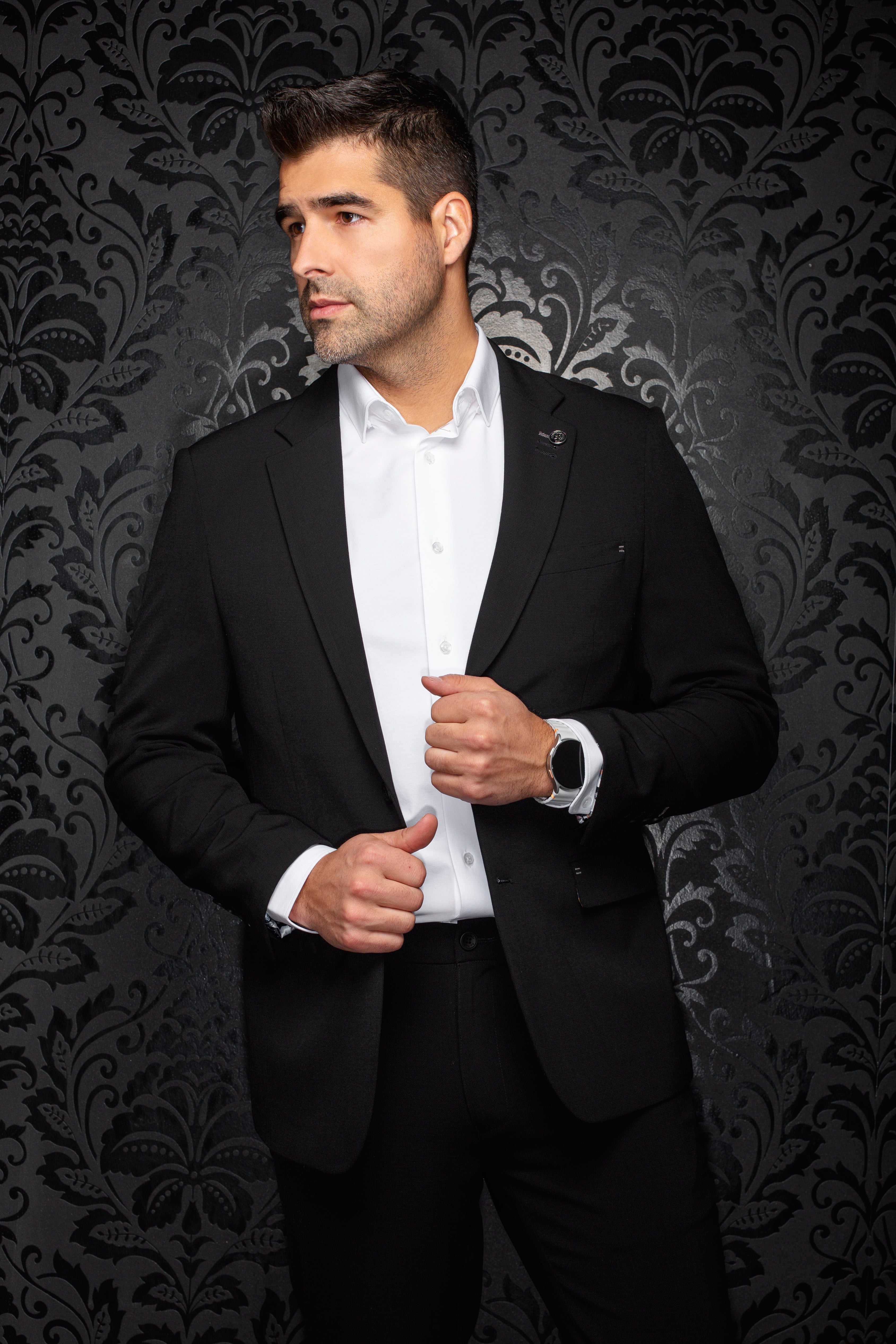 VESTON | DAXX, Black